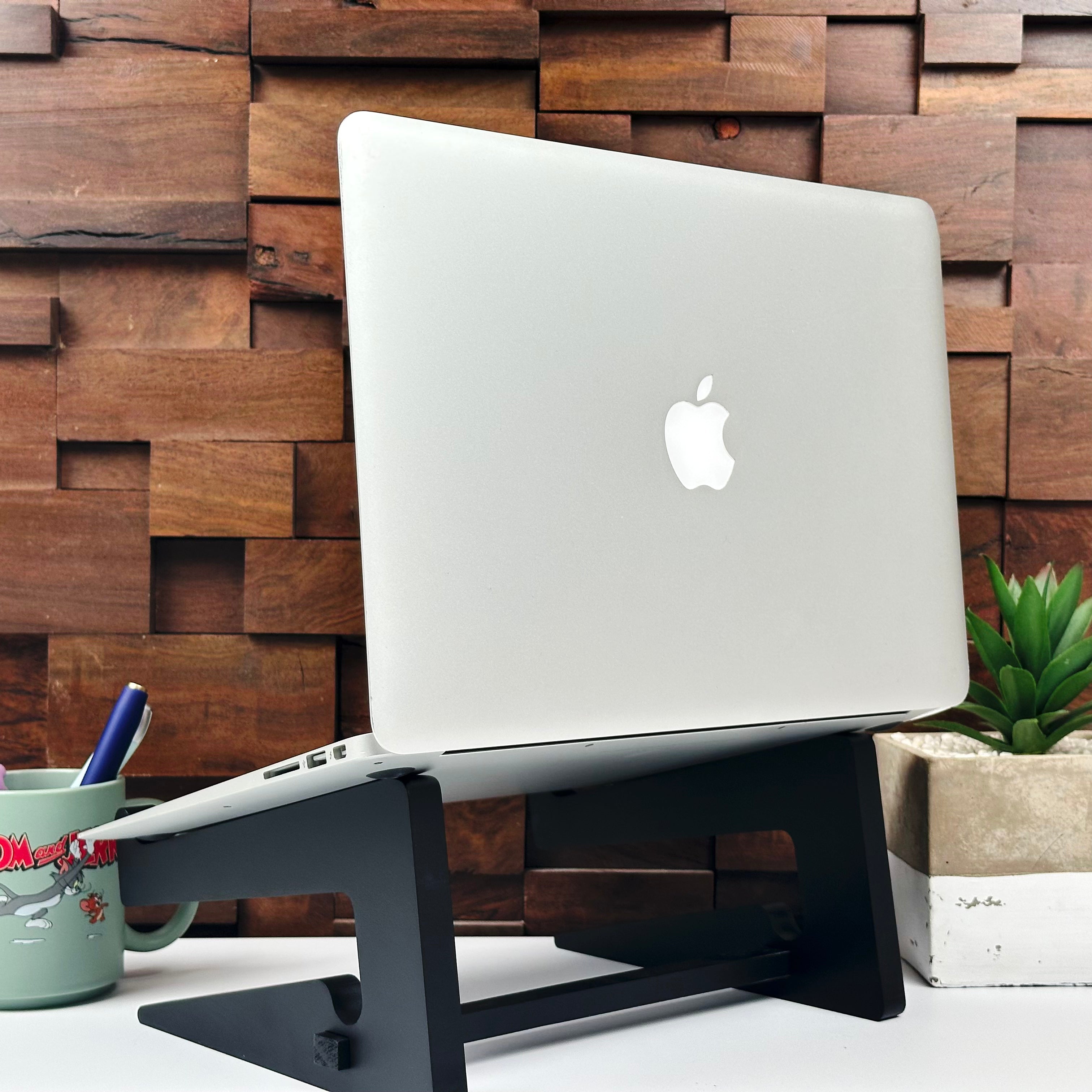 Apple MacBook Air 13-inch 1.6GHz Dual-Core i5 (8GB RAM, 128GB SSD, Silver) - Pre Owned / 3 Month Warranty - Mac Shack