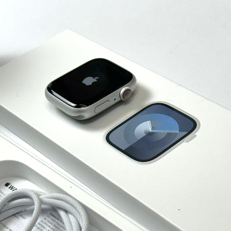 Apple Watch Series 9 (45mm, Silver Aluminium with Winter Blue Sports Loop, GPS & Cellular) - Pre Owned / 3 Month Warranty - Mac Shack