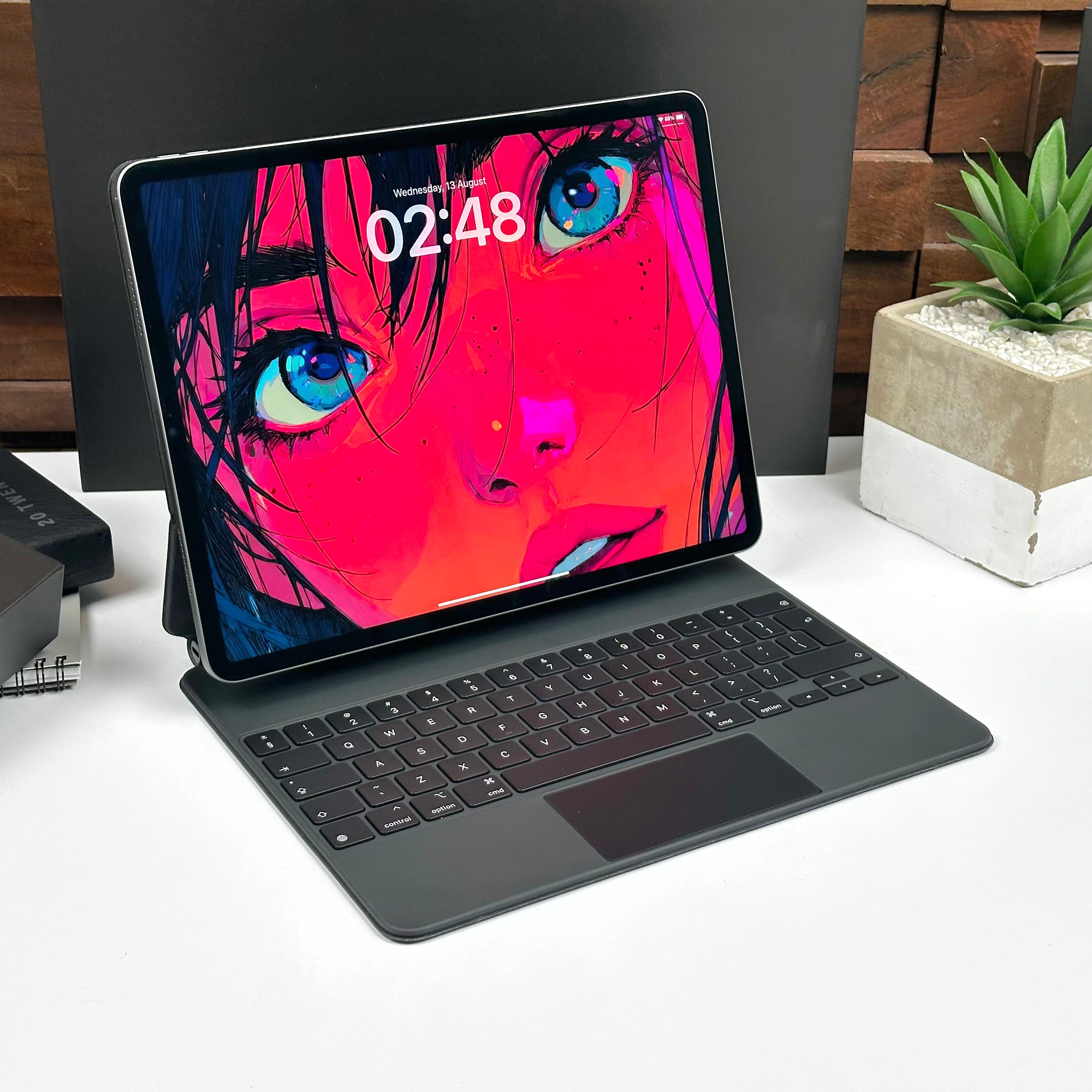 Combo Deal 2021 12.9-inch Apple iPad Pro 5th Gen M1 (256GB, Wifi, Space Gray) + Apple Magic Keyboard - Pre Owned / 3 Month Warranty - Mac Shack