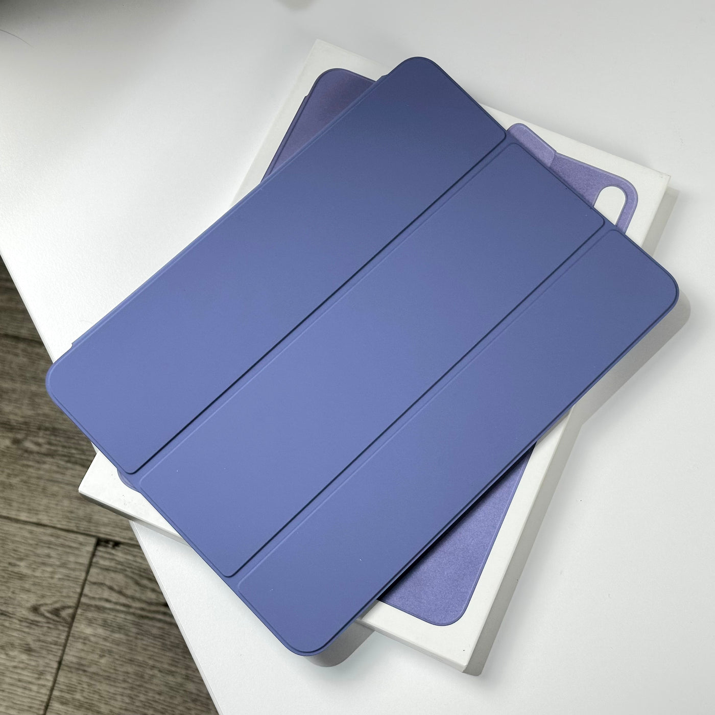 Smart Folio for iPad Air 11-inch (4th and 5th Gen) English Lavender - Pre-Owned