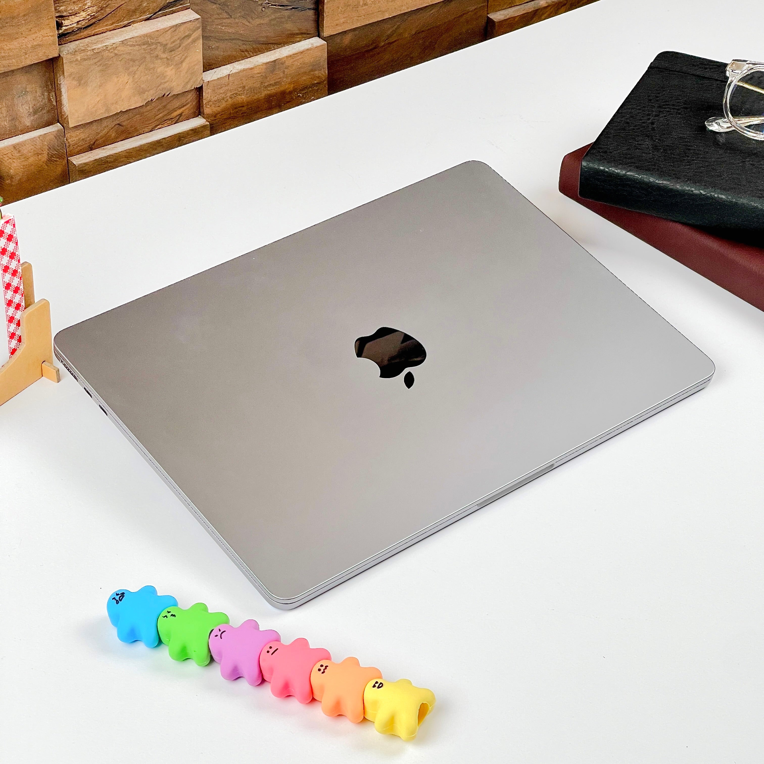Custom Build 2022 Apple MacBook Air 13-Inch M2 8-Core CPU, 10-Core GPU (16GB Unified RAM, 256GB SSD, Space Gray) - Pre Owned / 3 Month Warranty - Mac Shack