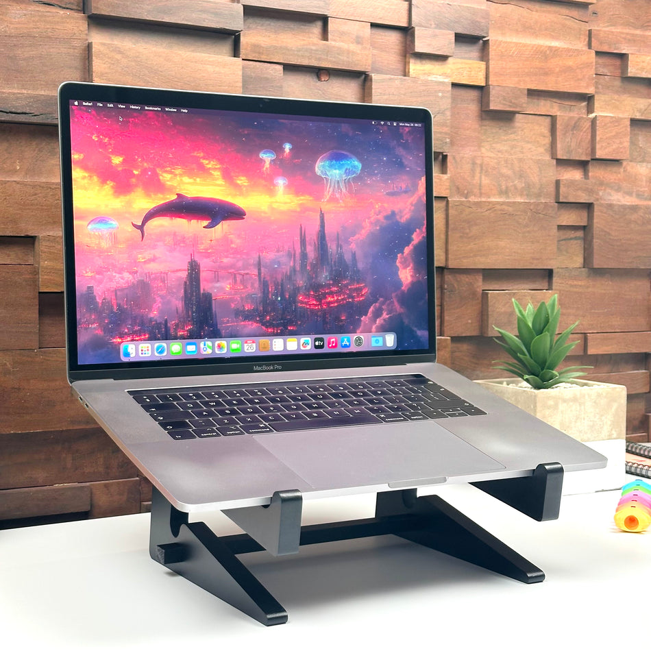 2019 Apple MacBook Pro 15-inch 2.3GHz 8-Core i9 (Touch Bar, 16GB RAM, 512GB SSD, Space Gray) - Pre Owned  / 3 Month Warranty