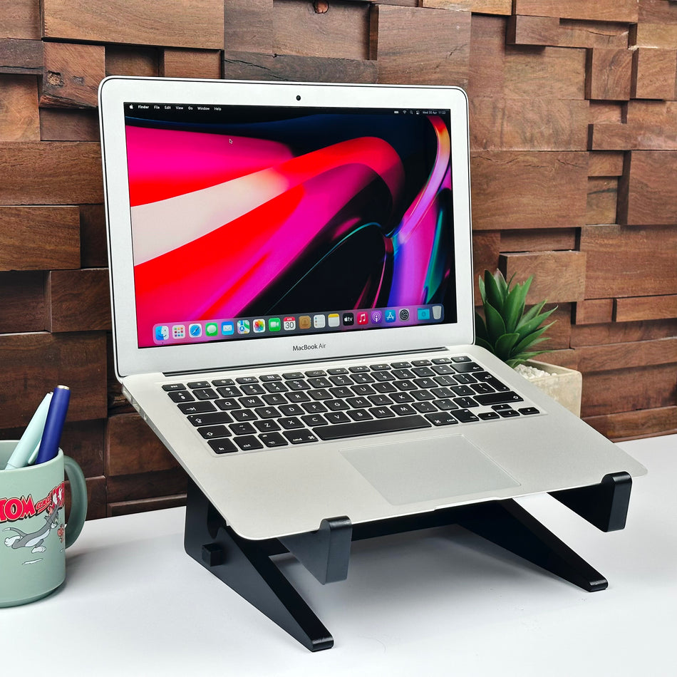Apple MacBook Air 13-inch 1.6GHz Dual-Core i5 (8GB RAM, 128GB SSD, Silver) - Pre Owned / 3 Month Warranty - Mac Shack