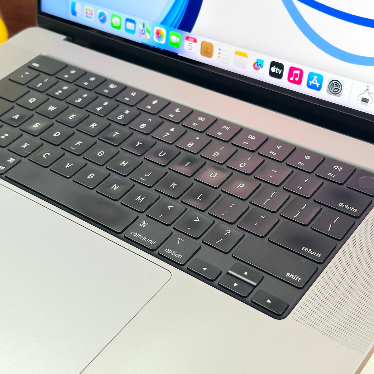 2023 Apple MacBook Pro 16-Inch M2 Pro 12-Core CPU, 19-Core GPU (16GB Unified RAM, 512GB SSD, Space Gray) - Pre Owned / 3 Month Warranty - Mac Shack