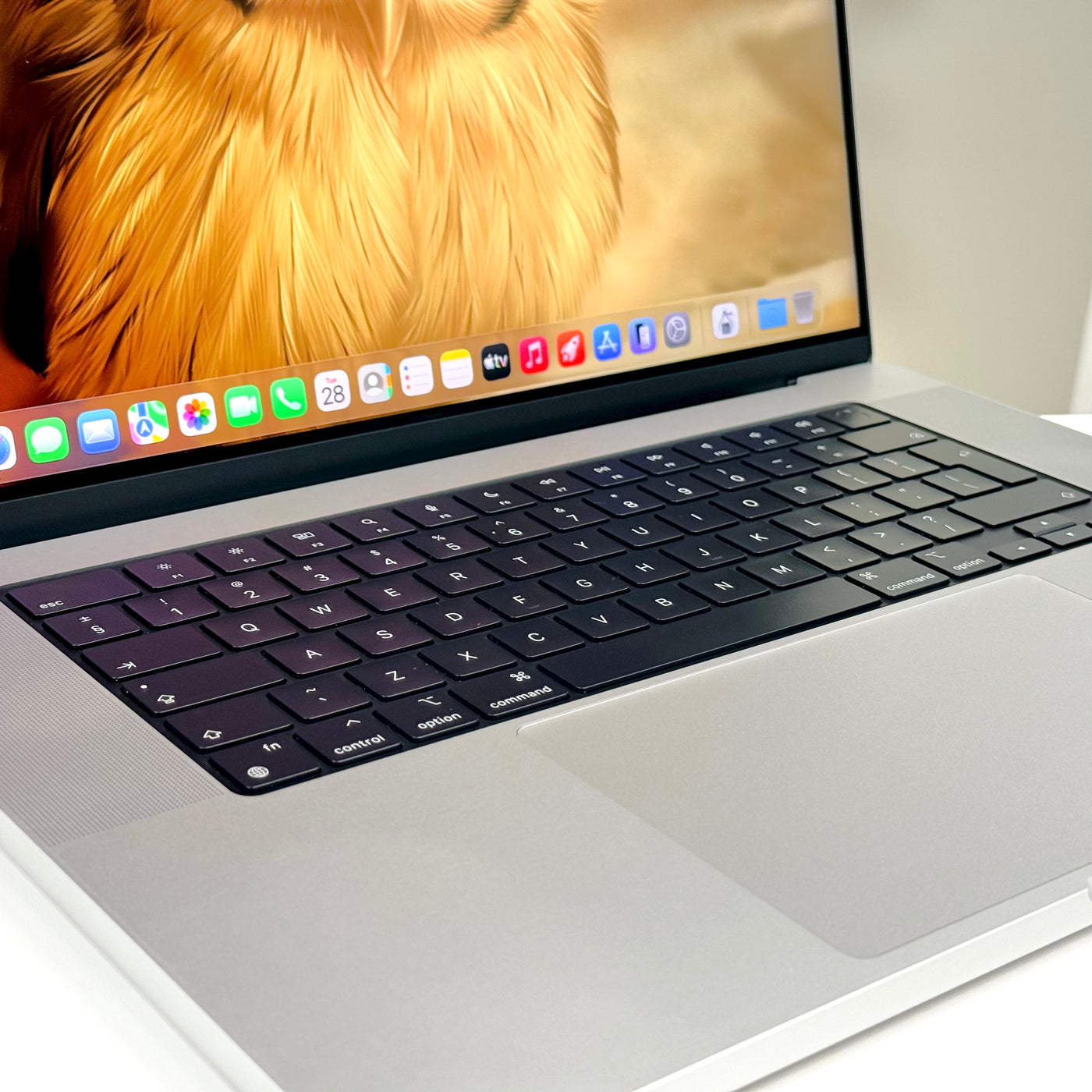 MacBook Pro 16" M3 Pro 18GB 512GB Silver (2023) - Pre-Owned