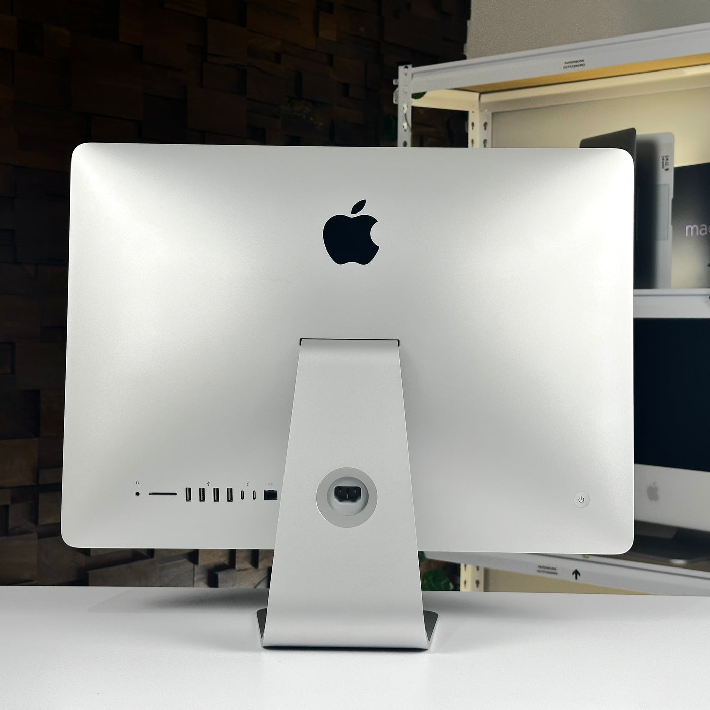 iMac 21.5-inch 4K Intel Core i5 32GB 1TB (2019) - Pre-Owned - Mac Shack