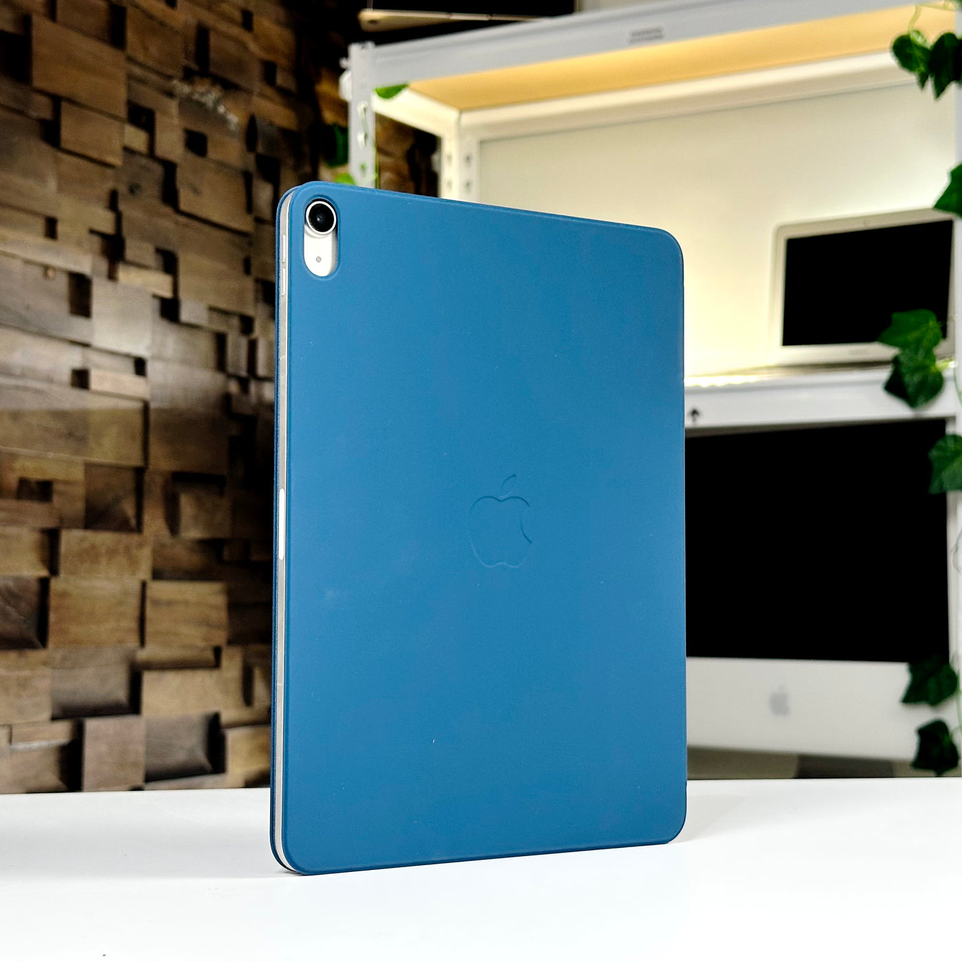 Smart Folio for iPad Air 11-inch (4th and 5th Gen) Marine Blue - Pre-Owned