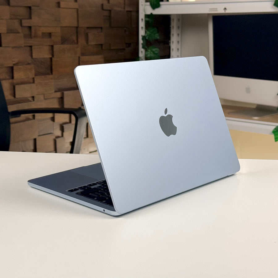MacBook Air 13" M4 16GB 256GB Sky Blue (2025) - Pre-Owned