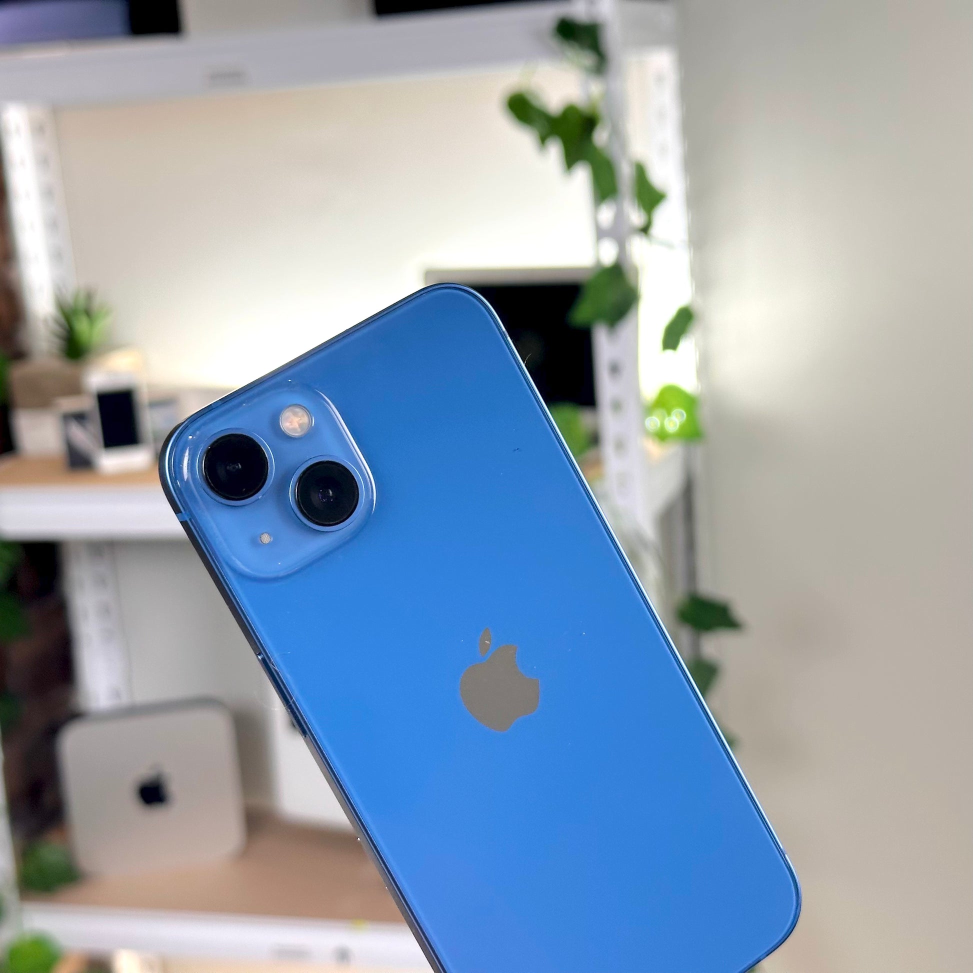 iPhone 13 256GB Blue (2021) – Pre-Owned | Certified Apple Device Deal