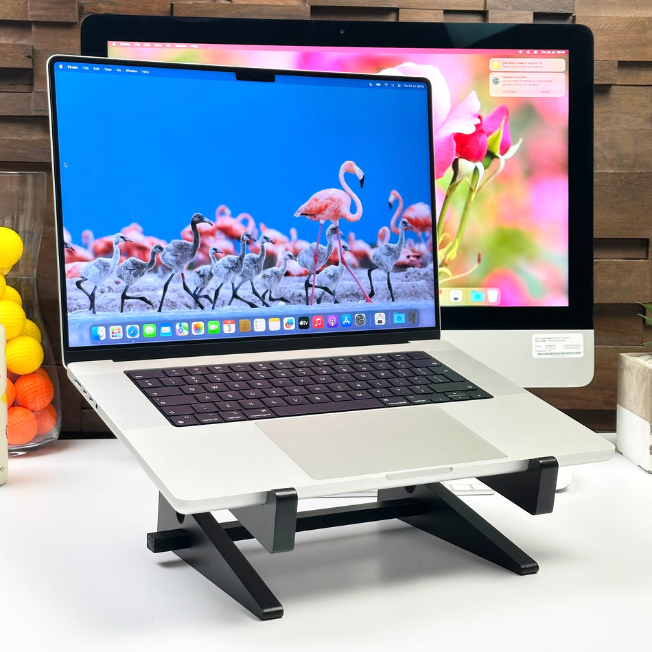 2021 Apple MacBook Pro 16-inch M1 Pro 10-Core CPU, 16-Core GPU (16GB Unified RAM, 512GB SSD, Silver) - Pre Owned / 3 Month Warranty