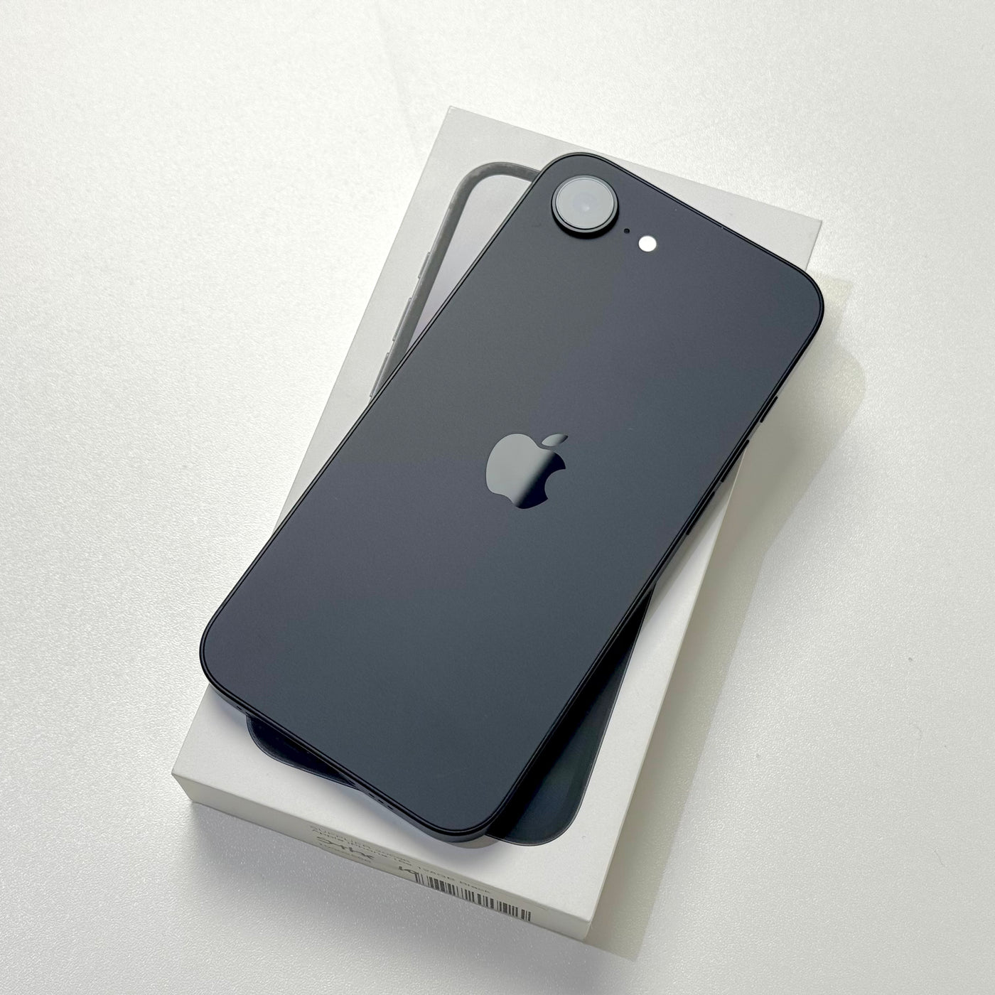 iPhone 16e 128GB Black (2025) - Demo