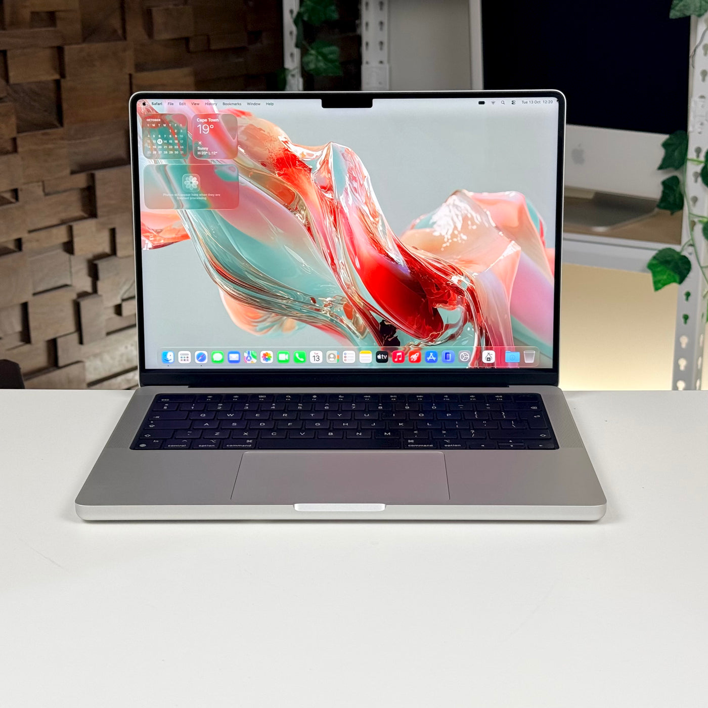 MacBook Pro 14