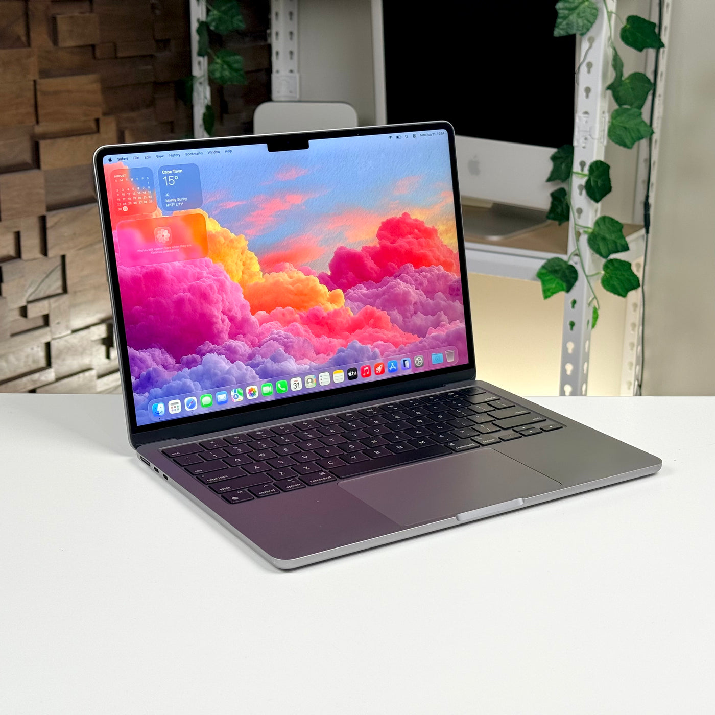 MacBook Air 13" M2 8GB 256GB Space Gray (2022) - Pre-Owned
