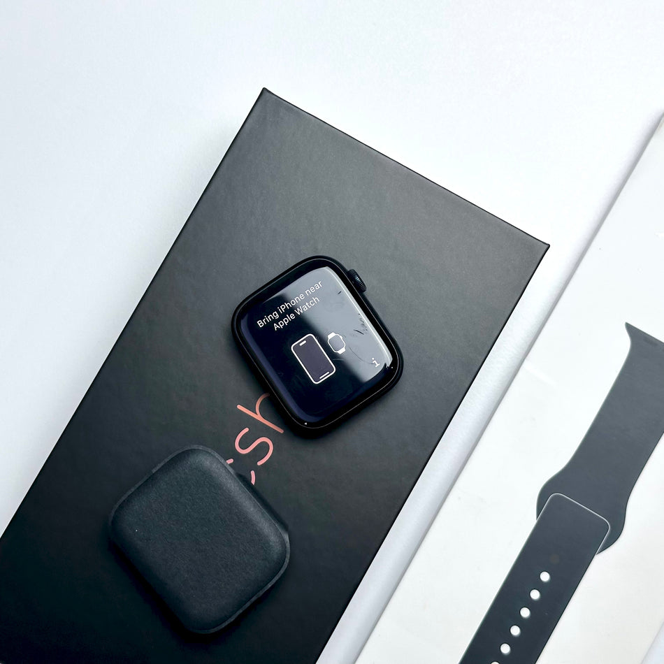 Apple Watch Series 9 45mm Midnight Aluminium Cellular (2023) - Pre-Owned