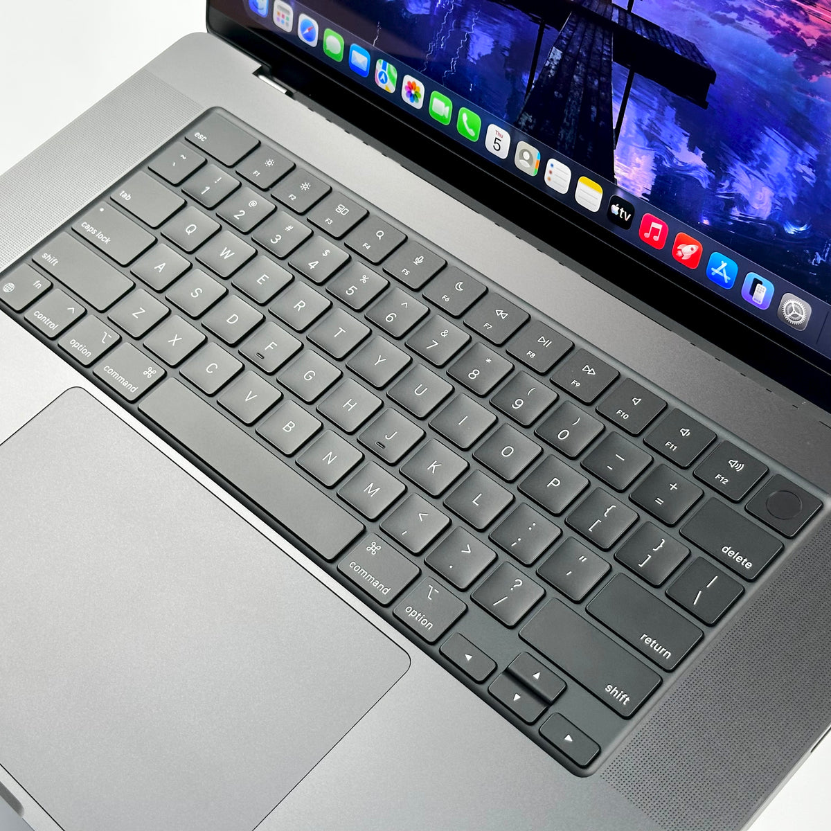 MacBook Pro 16-inch M3 Pro 18GB 512GB Space Black (2023) - Pre-Owned - Mac Shack