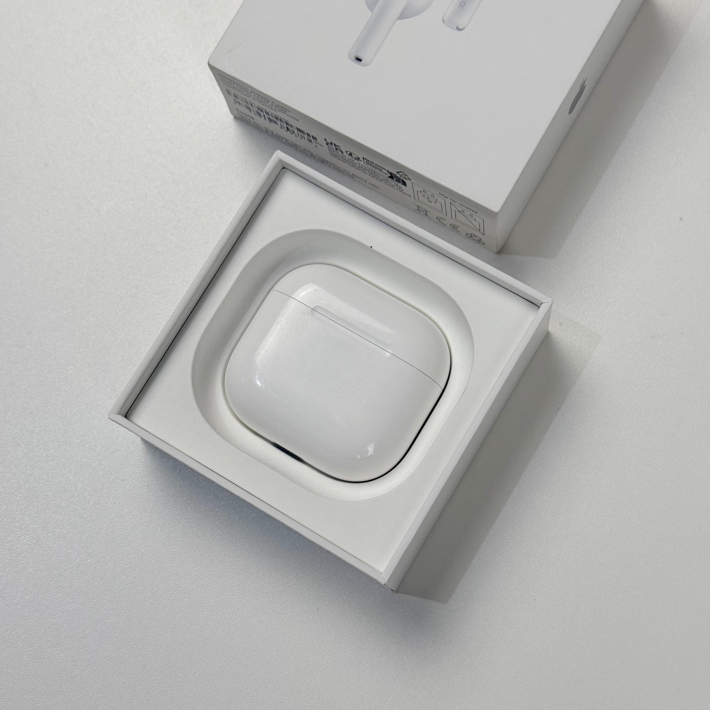 Apple AirPods 4 with Active Noise Cancellation - Pre-Owned