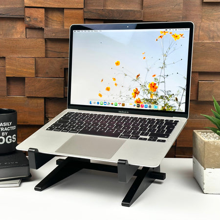 2020 Apple MacBook Air 13-inch M1 8-Core CPU, 7-Core GPU (8GB Unified RAM, 256GB SSD, Silver) - Pre Owned / 3 Month Warranty - Mac Shack