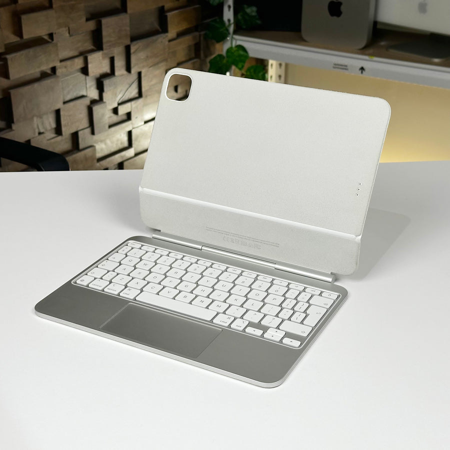 Apple iPad Pro 11-inch with Magic Keyboard White - Pre-Owned - Mac Shack