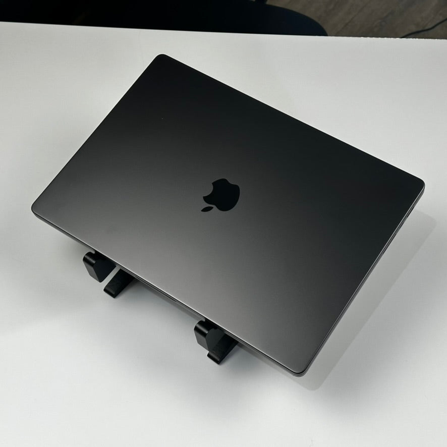 MacBook Pro 16" M3 Pro 18GB 512GB Space Black (2023) – pre-owned, view 8