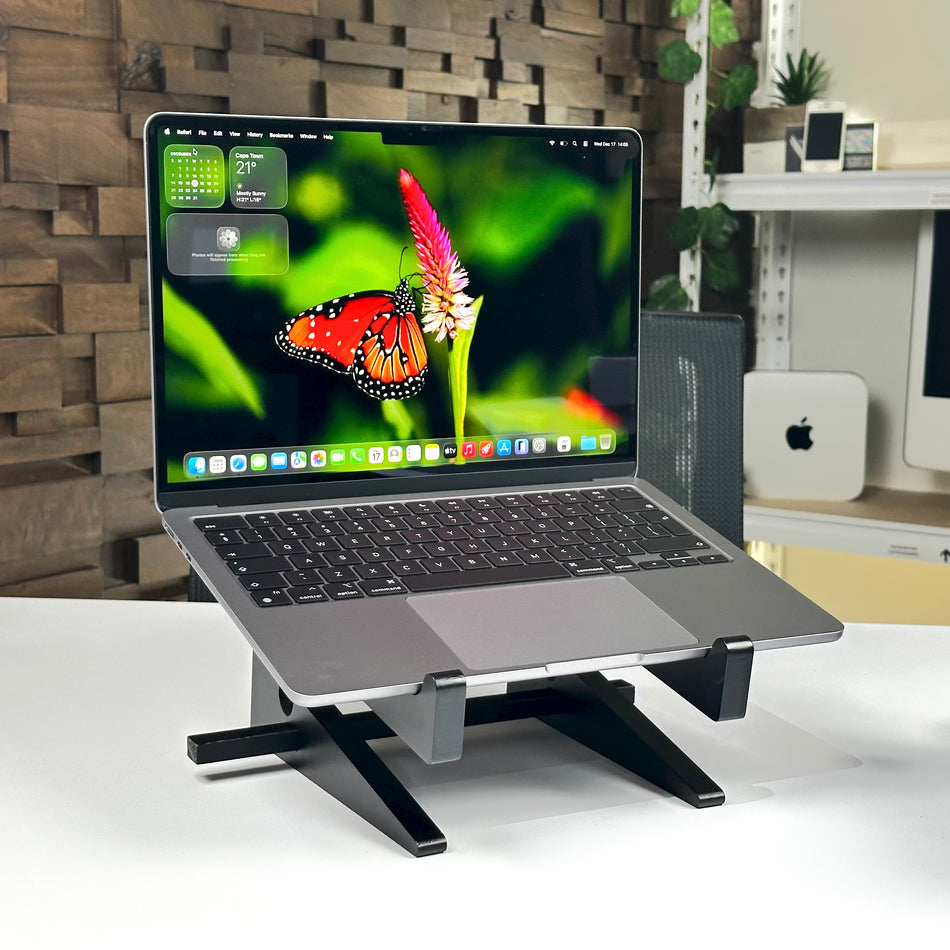 MacBook Air 13" M3 24GB 512GB Space Gray (2024) - Demo