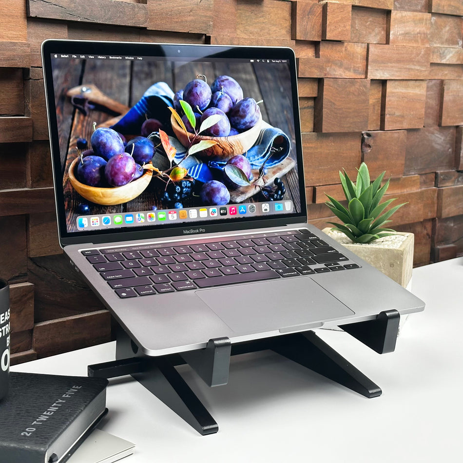 Custom Build 2022 Apple MacBook Pro 13-Inch M2 8-Core CPU, 10-Core GPU (16GB Unified RAM, 256GB SSD, Space Gray) - Pre Owned / 3 Month Warranty - Mac Shack
