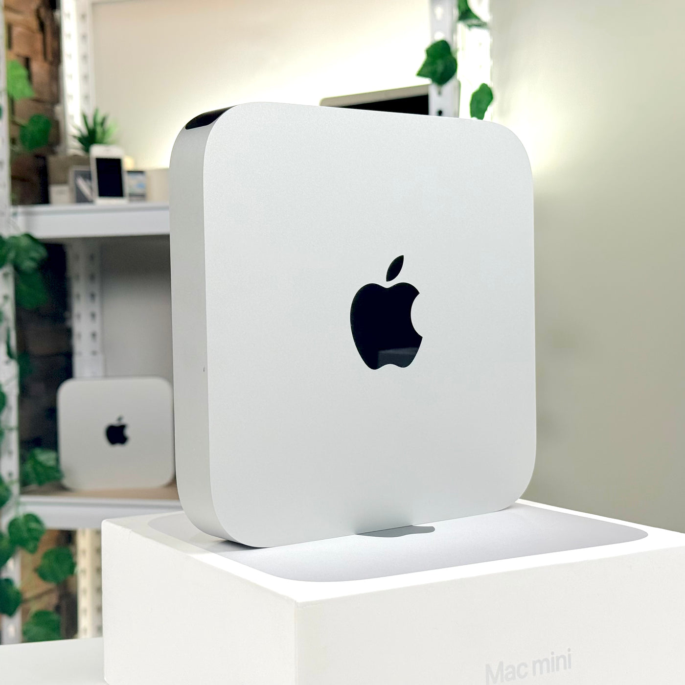Mac mini M2 8GB 256GB Silver (2022) - Pre-Owned