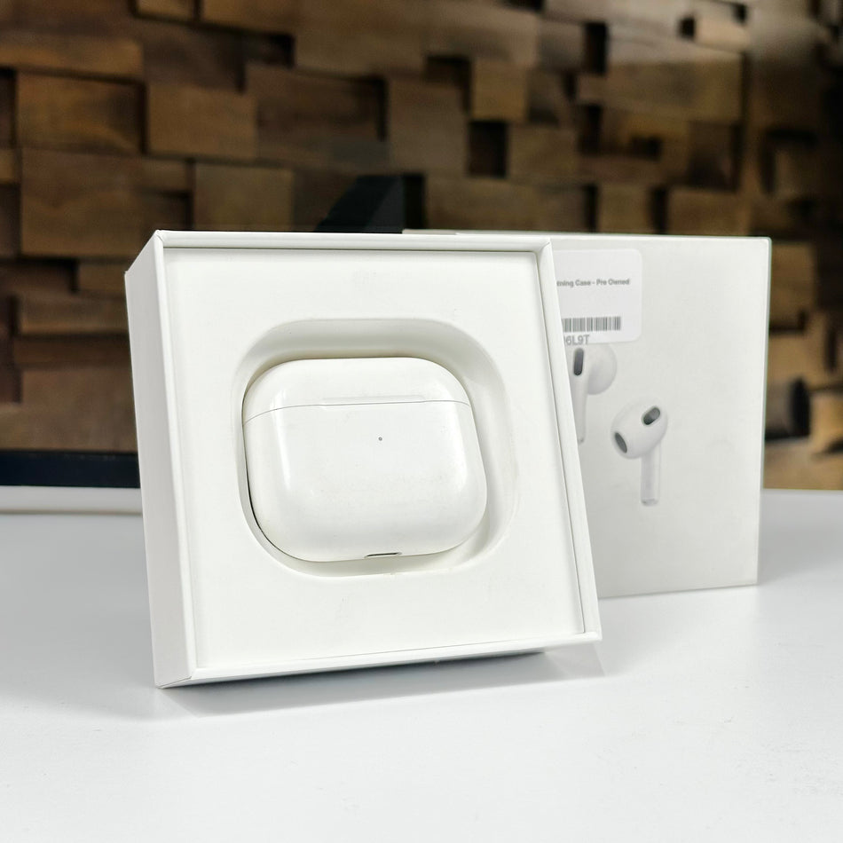 Apple AirPods (3rd Gen) with Lightning Charging Case – Pre-Owned
