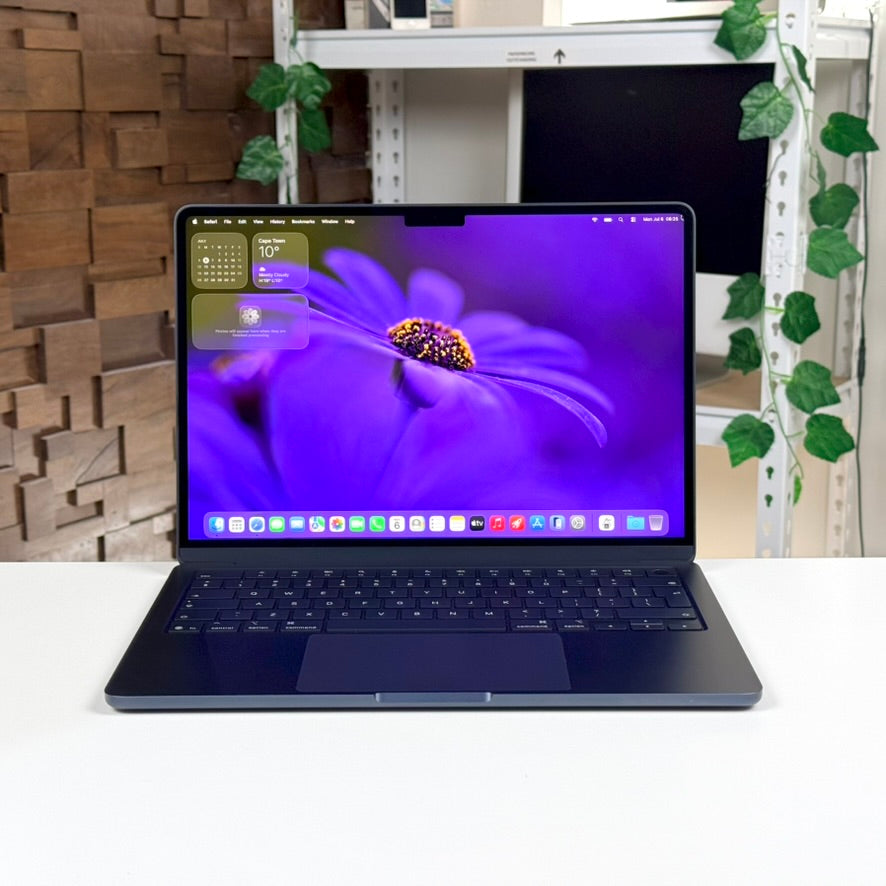 MacBook Air 13" M2 16GB 256GB Midnight (2022) - Pre-Owned