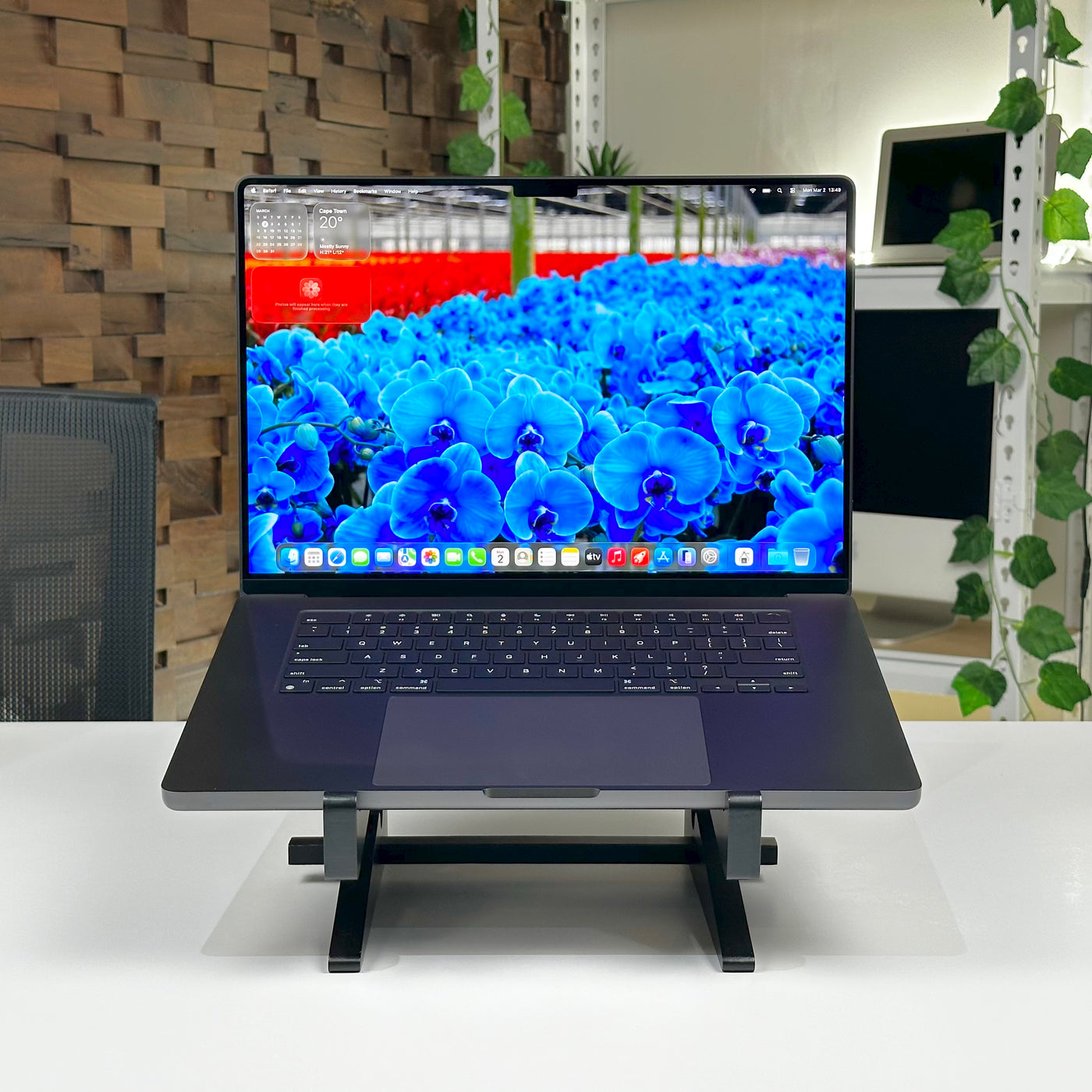 MacBook Pro 16-inch M3 Pro 18GB 512GB Space Black (2023) - Demo - Mac Shack