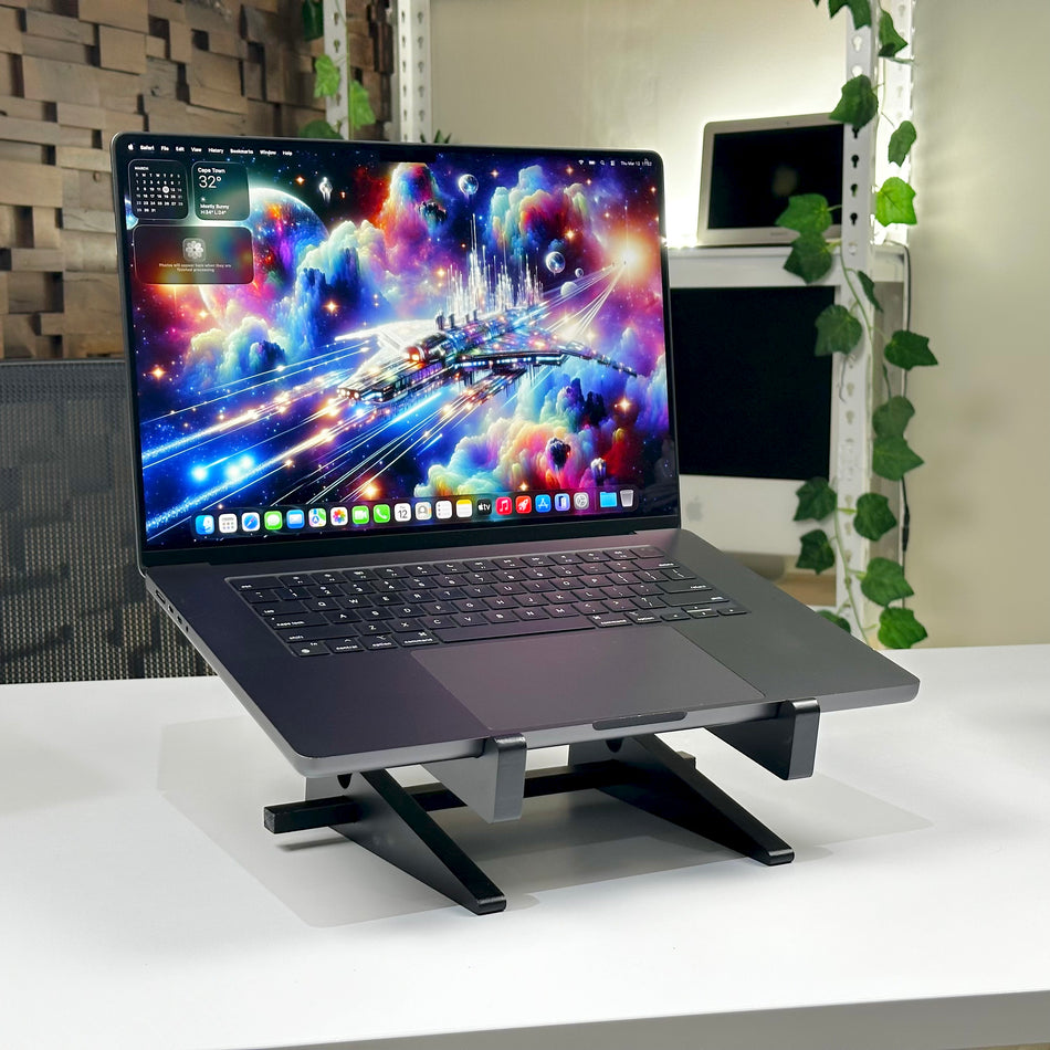 MacBook Pro 16" M3 Max 128GB 8TB Space Black (2023) - Pre Owned