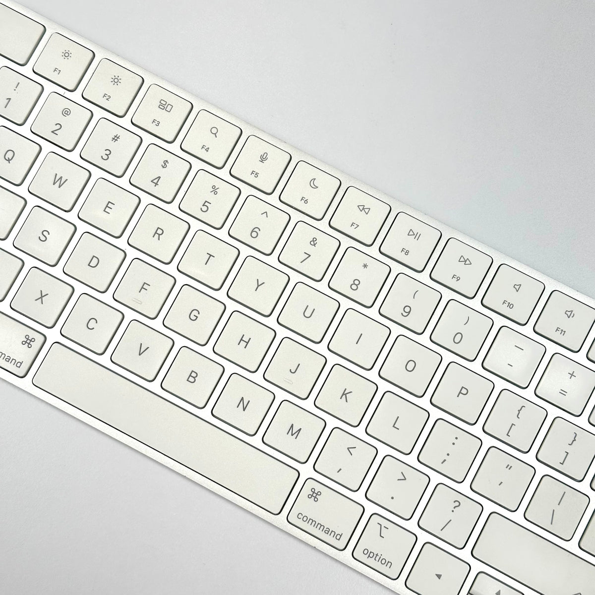 Apple Magic Keyboard with Touch ID (Silver) - Pre Owned / 3 Month Warranty - Mac Shack
