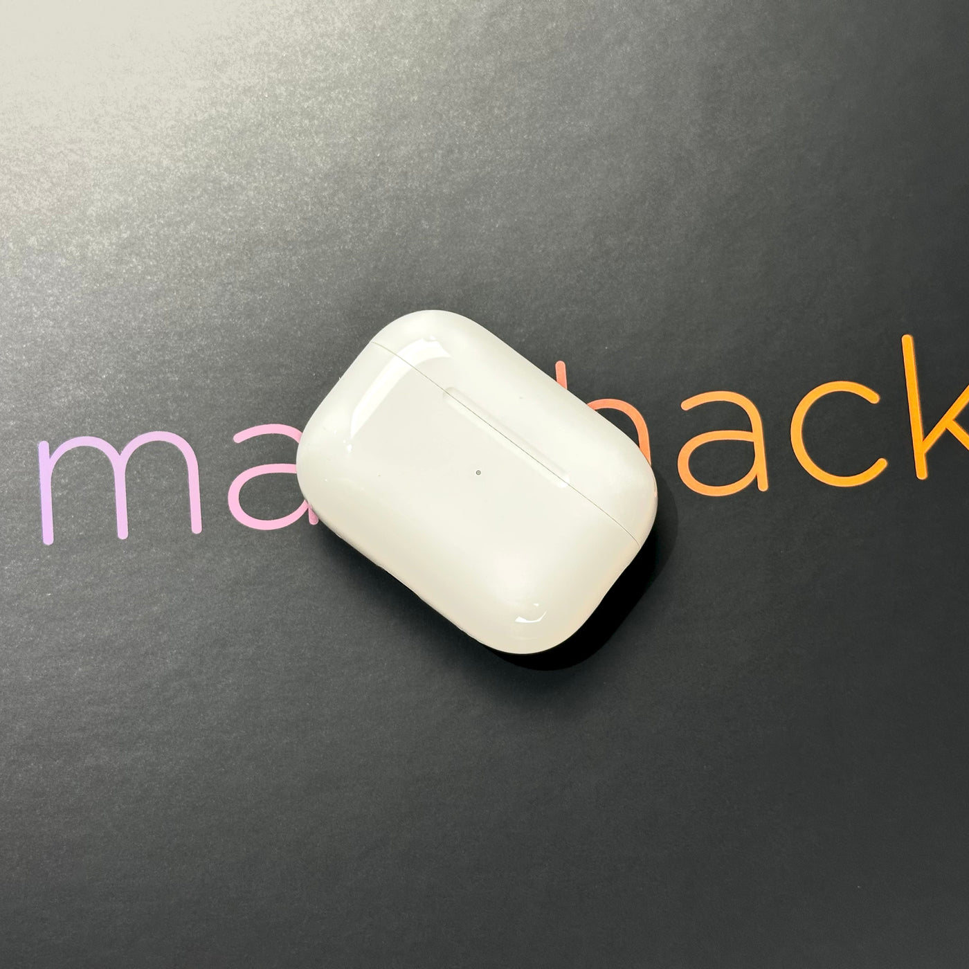 Apple AirPods Pro (2nd Gen) with MagSafe Case - Pre-Owned - Mac Shack
