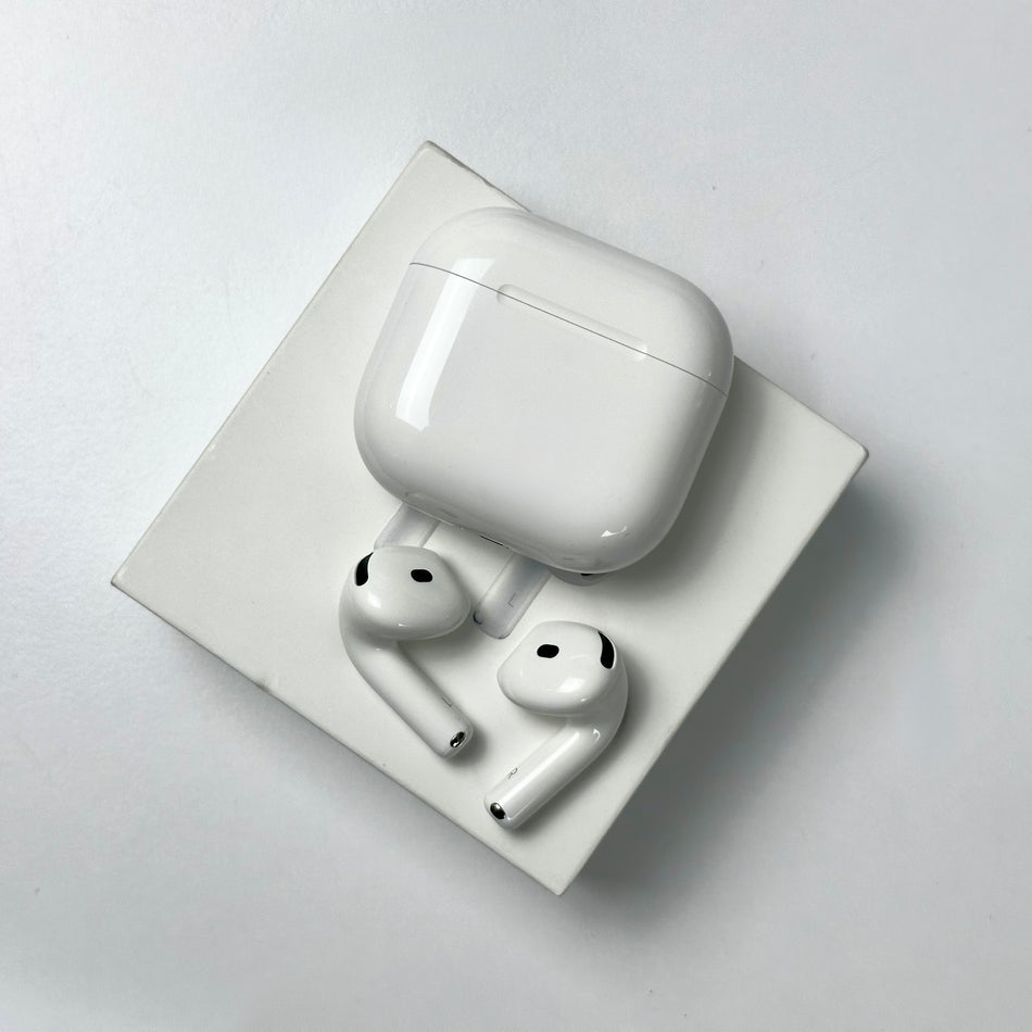 Apple AirPods 4 With USB-C Charging Case - Pre Owned