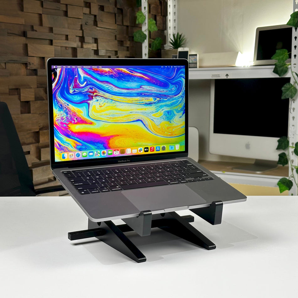 MacBook Pro 13" M2 8GB 512GB Space Gray (2022) - Pre-Owned