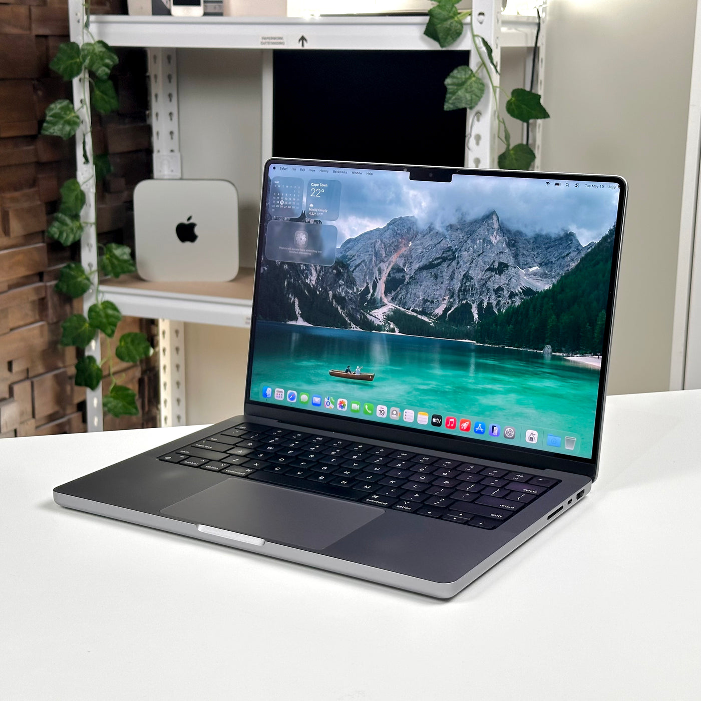 MacBook Pro 14-inch M1 Pro 32GB 512GB Space Gray (2021) - Pre-Owned - Mac Shack