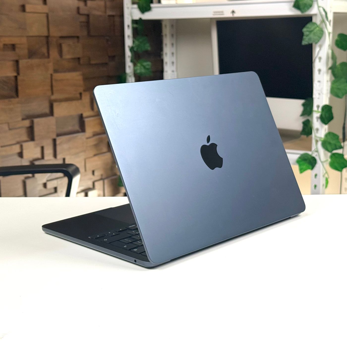 Pre-owned MacBook Air 13-inch M2 Midnight, back of the lid with Apple logo - Mac Shack