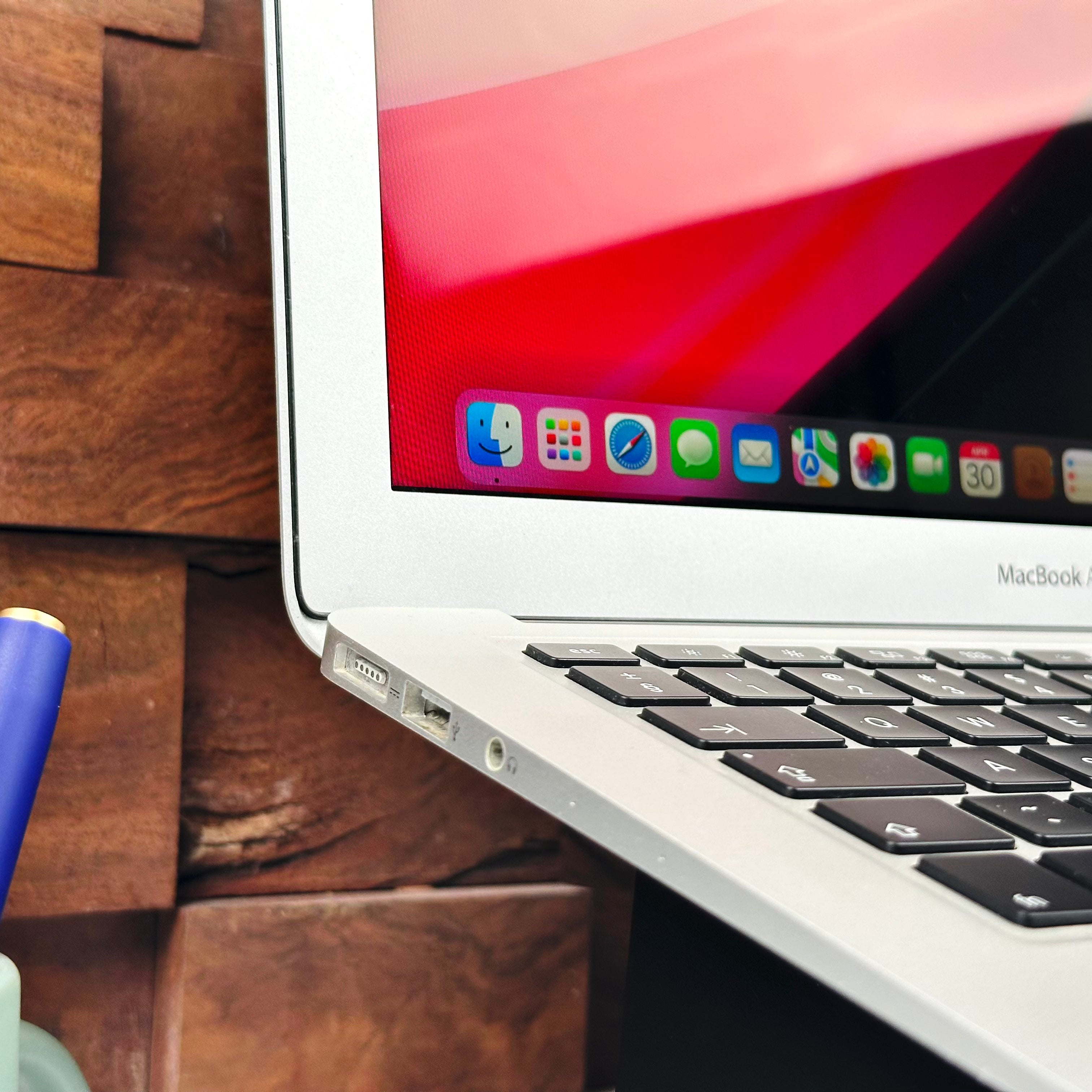 Apple MacBook Air 13-inch 1.6GHz Dual-Core i5 (8GB RAM, 128GB SSD, Silver) - Pre Owned / 3 Month Warranty - Mac Shack