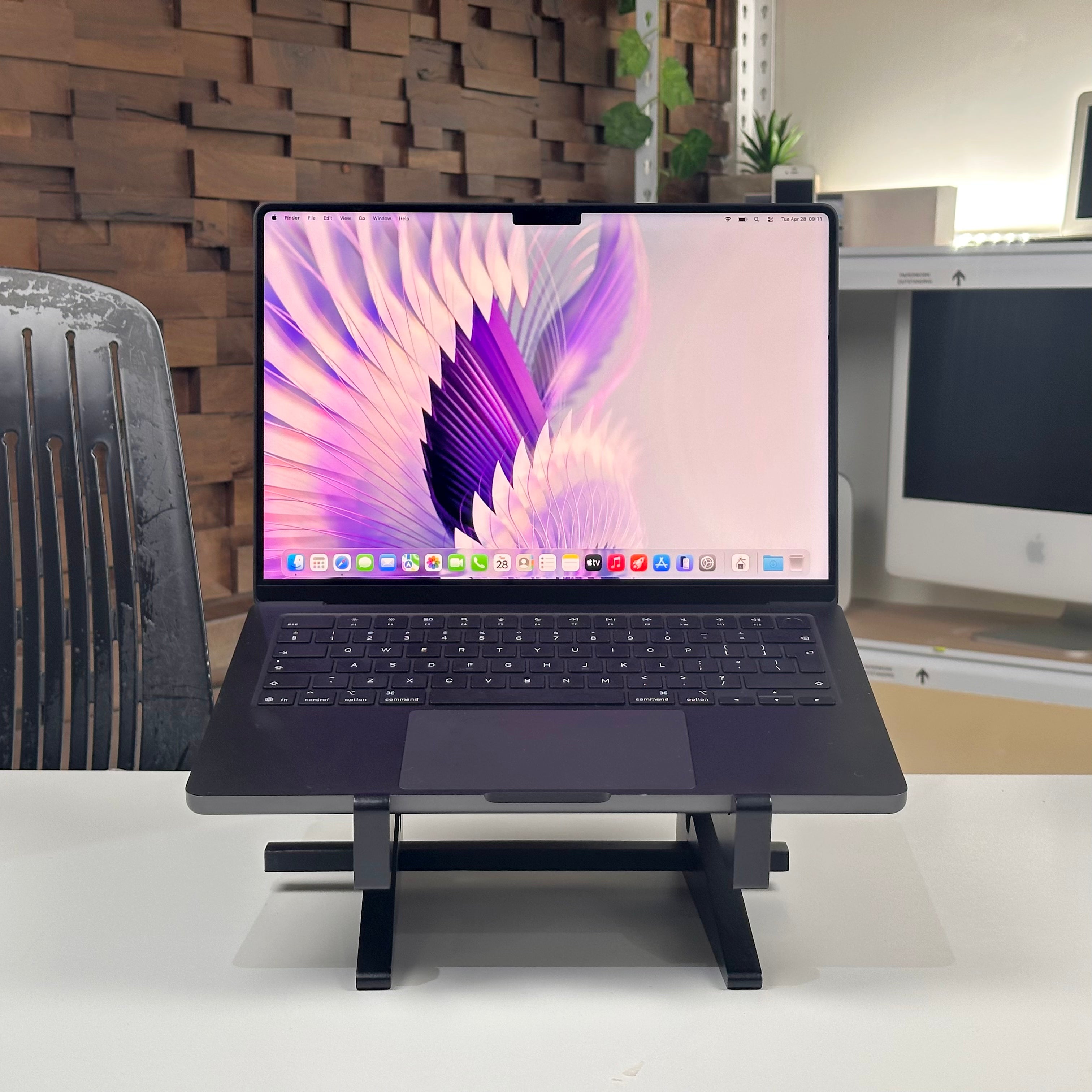 MacBook Pro 14-inch M5 16GB 512GB Space Black (2025) - Pre-Owned - Mac Shack