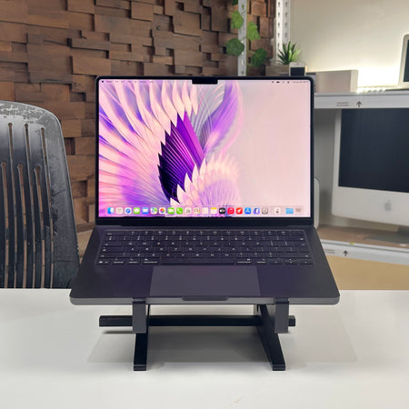 MacBook Pro 14-inch M5 16GB 512GB Space Black (2025) - Pre-Owned - Mac Shack