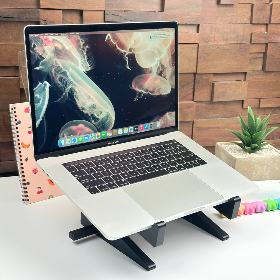 Custom Build 2019 Apple MacBook Pro 15-inch 2.3GHz 8-Core i9 (Touch Bar, 32GB RAM, 512GB SSD, Silver) - Pre Owned / 3 Month Warranty