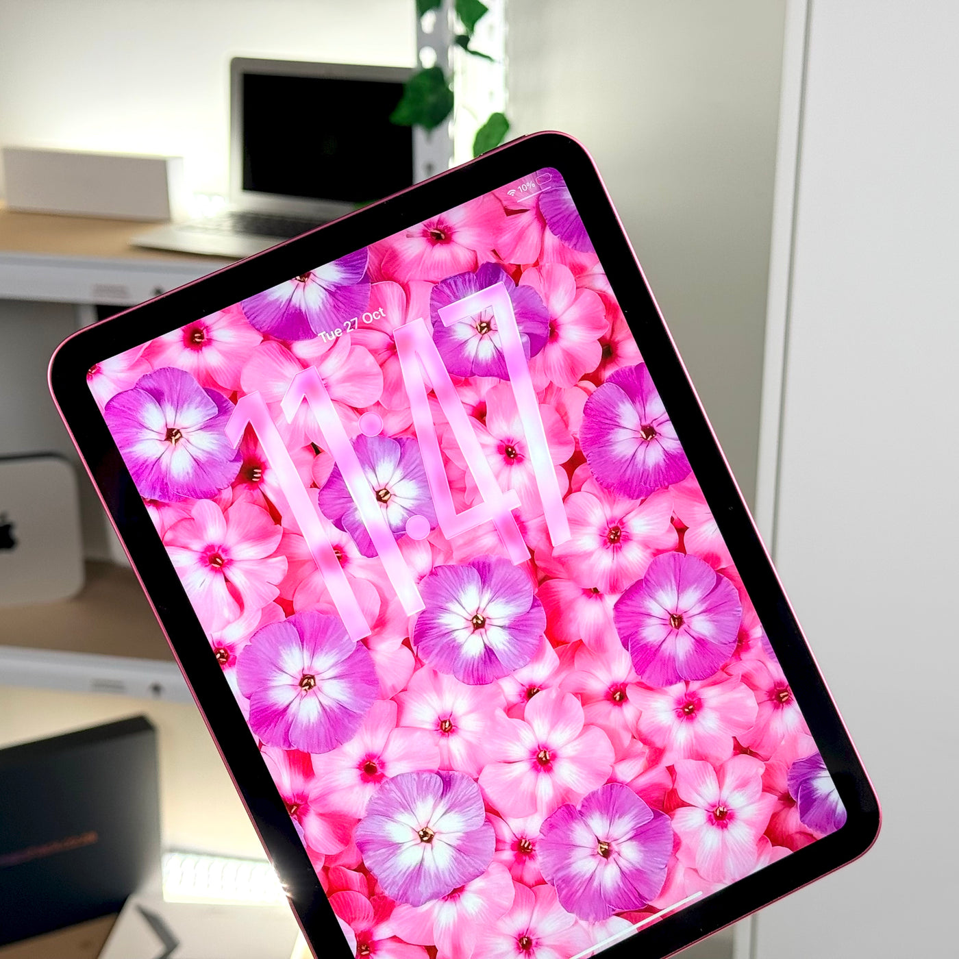 Pre-owned iPad 11-inch A16 Pink Liquid Retina display, screen on - MacShack