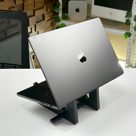 MacBook Pro 16-inch M3 Pro 18GB 512GB Space Black (2023) - Pre-Owned - Mac Shack