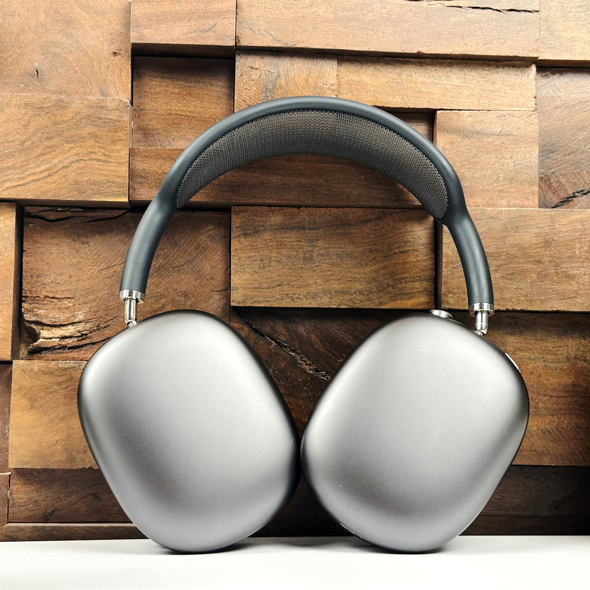 Apple AirPods Max with Smart Case (Space Grey) - Pre Owned / 3 Month Warranty - Mac Shack