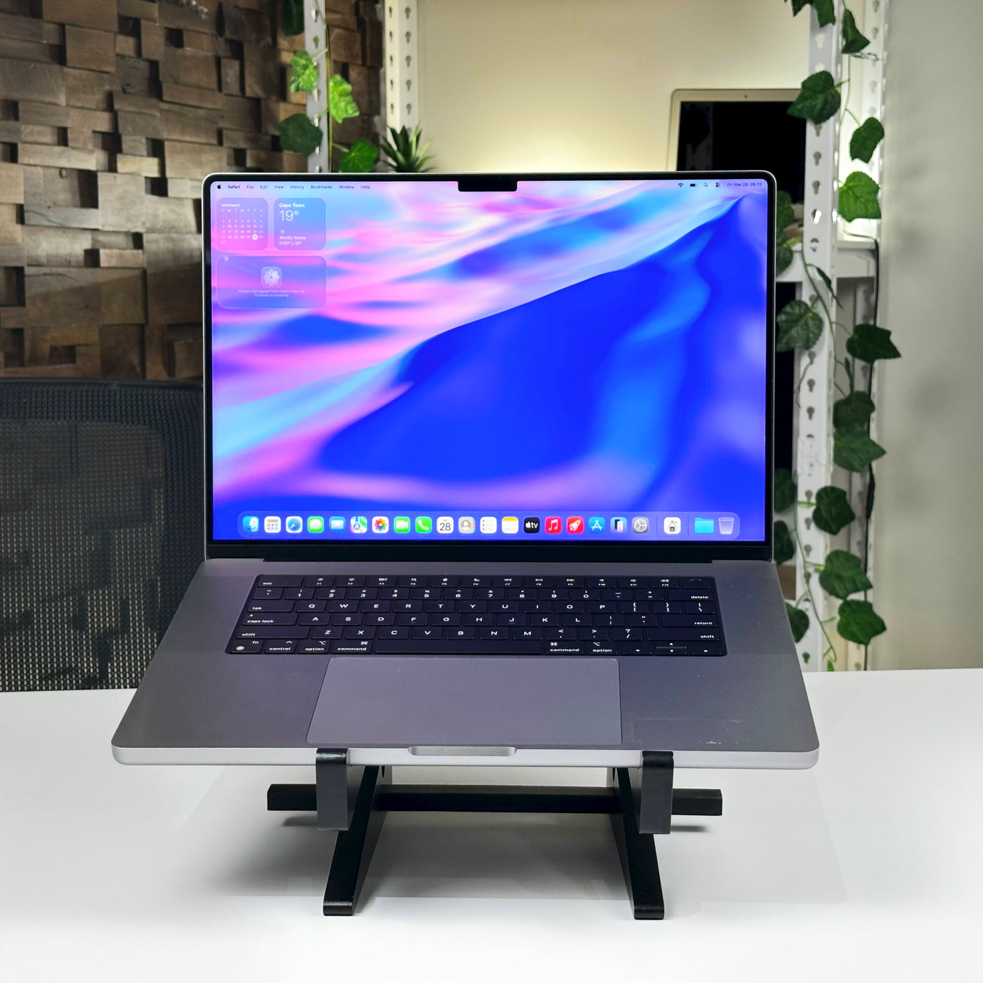 MacBook Pro 16-inch M2 Pro 16GB 1TB SSD Space Gray (2023) - Pre-Owned - Mac Shack