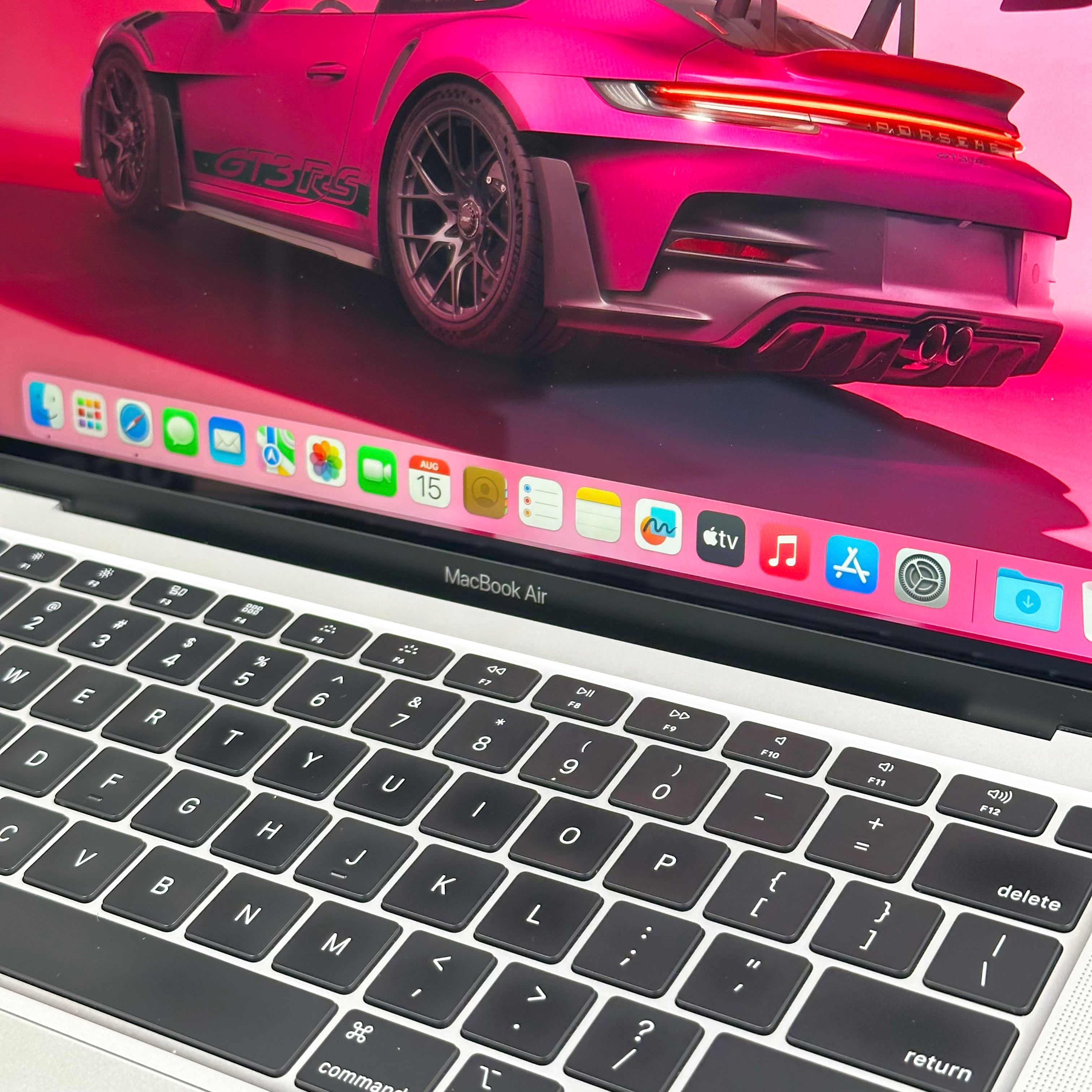 2020 Apple MacBook Air 13-inch 1.1GHz Quad-Core i5 (8GB RAM, 512GB SSD, Silver) - Pre Owned / 3 Month Warranty - Mac Shack