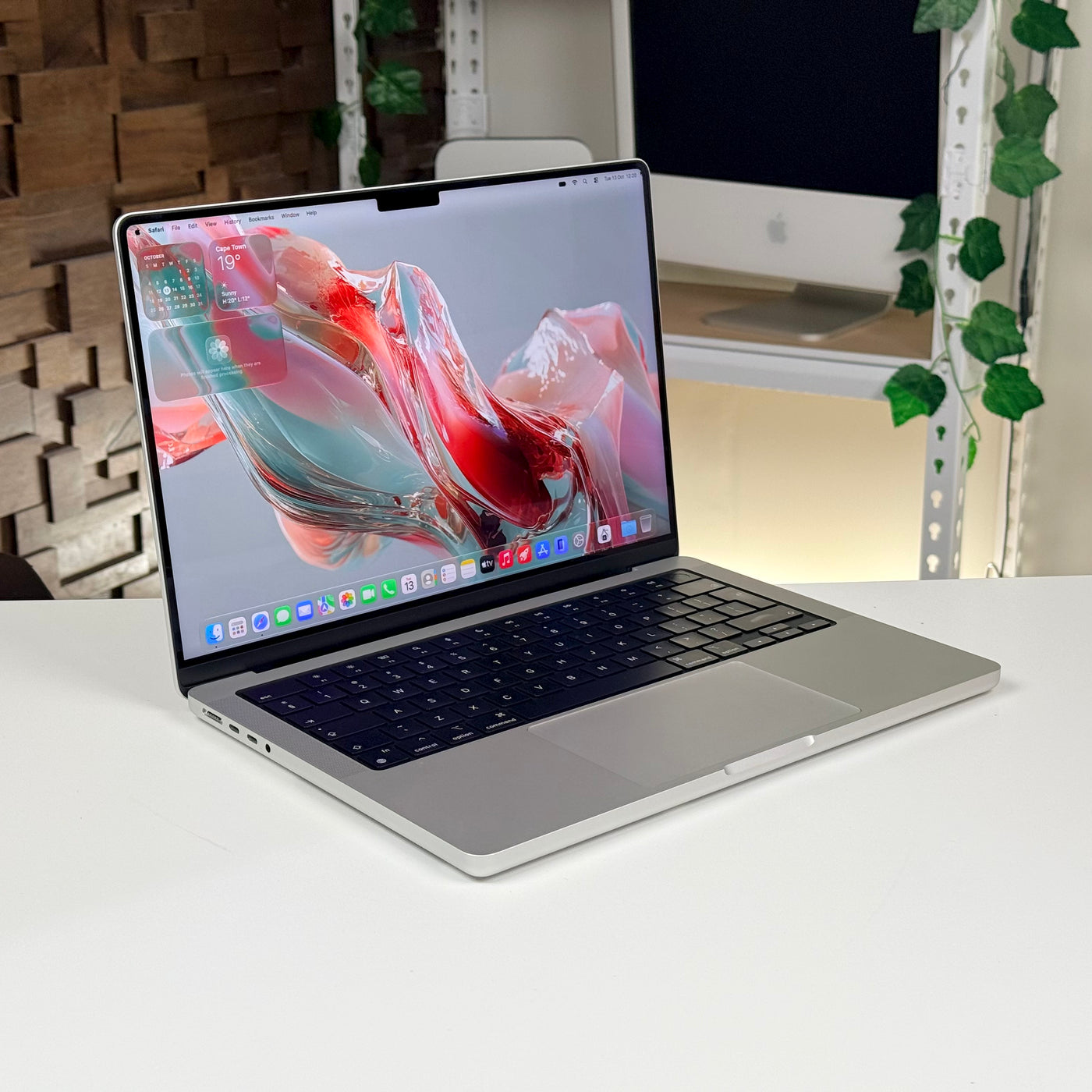 MacBook Pro 14