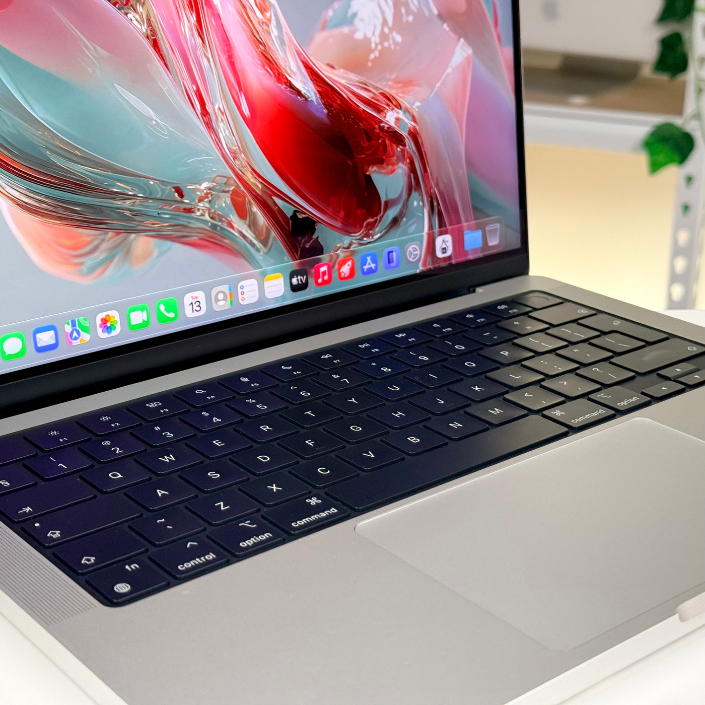 MacBook Pro 14