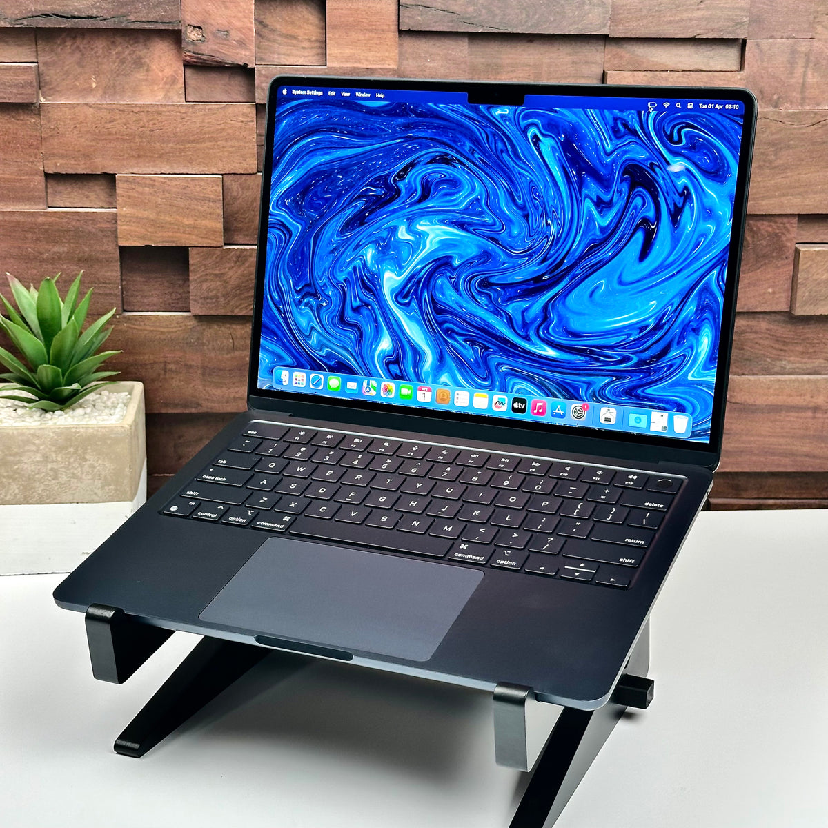 2022 Apple MacBook Air 13-inch M2 8-Core CPU, 8-Core GPU (8GB Unified RAM, 256GB SSD, Midnight) - Pre Owned / 3 Month Warranty - Mac Shack