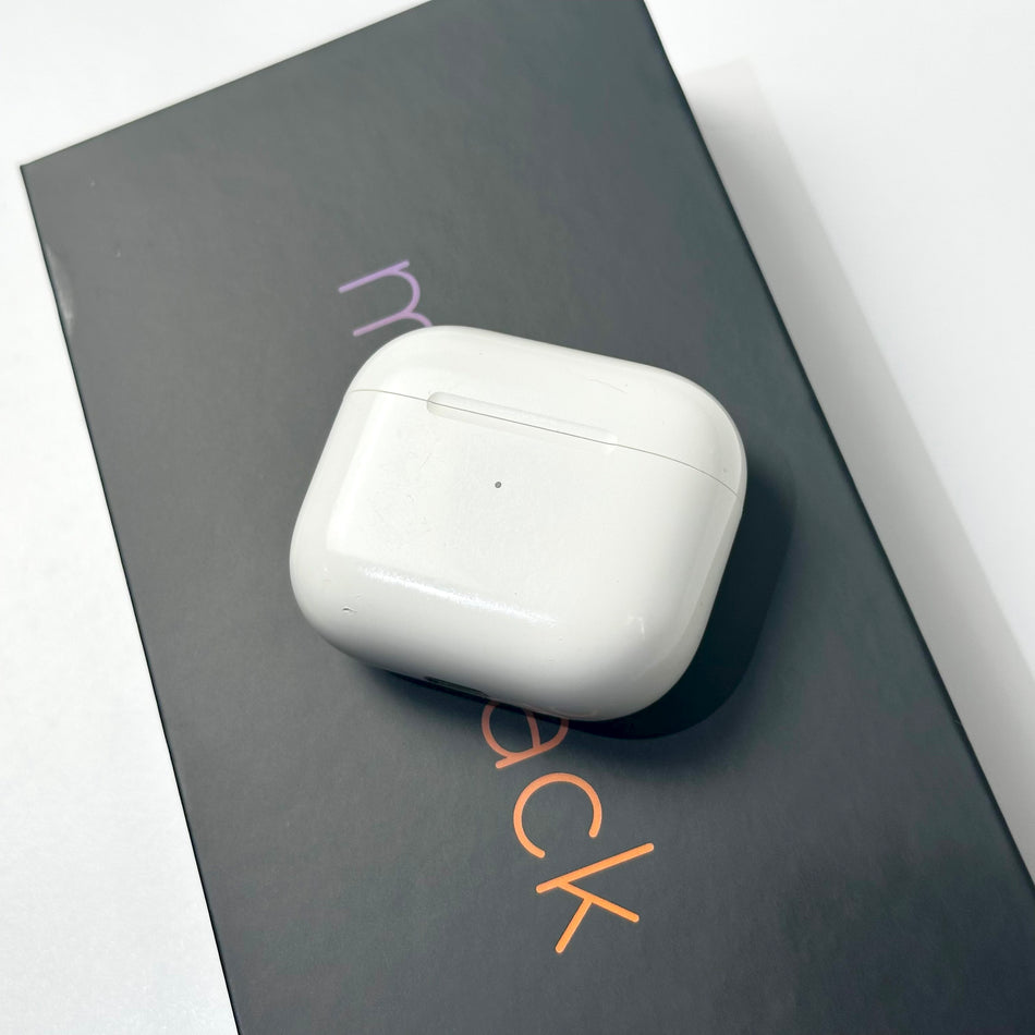 Apple AirPods (3rd Gen) with Lightning Charging Case – Pre-Owned