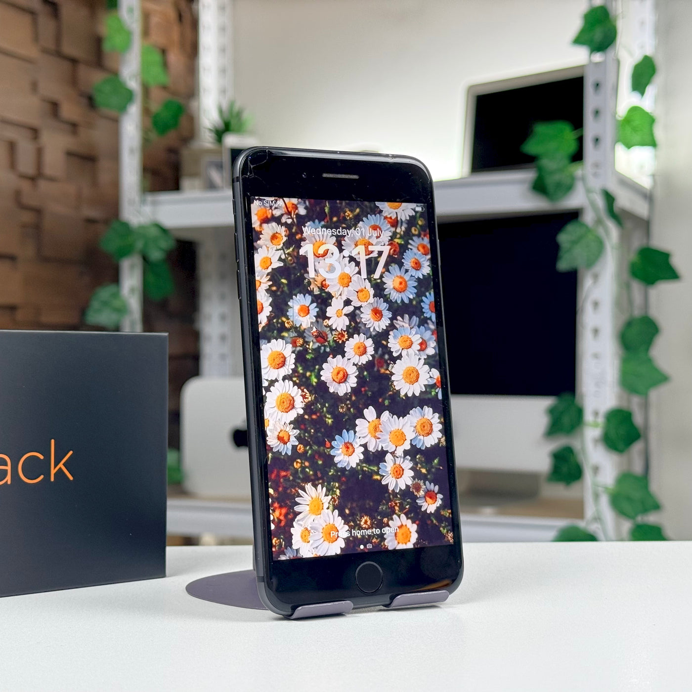 iPhone 8 Plus 64GB Black (2017) - Pre-Owned